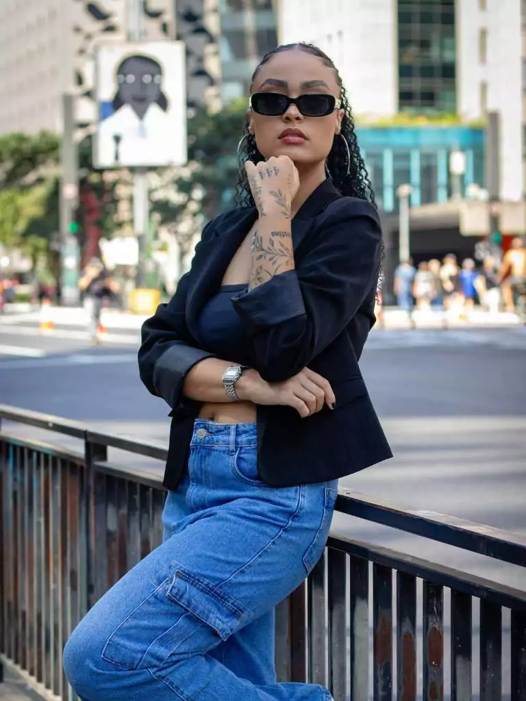 Lisa’s Confident Cargo Style