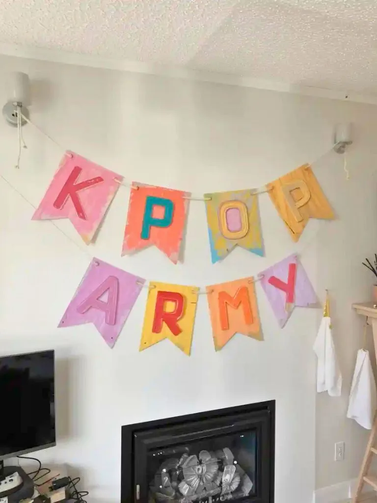 8. Garlands and Banners