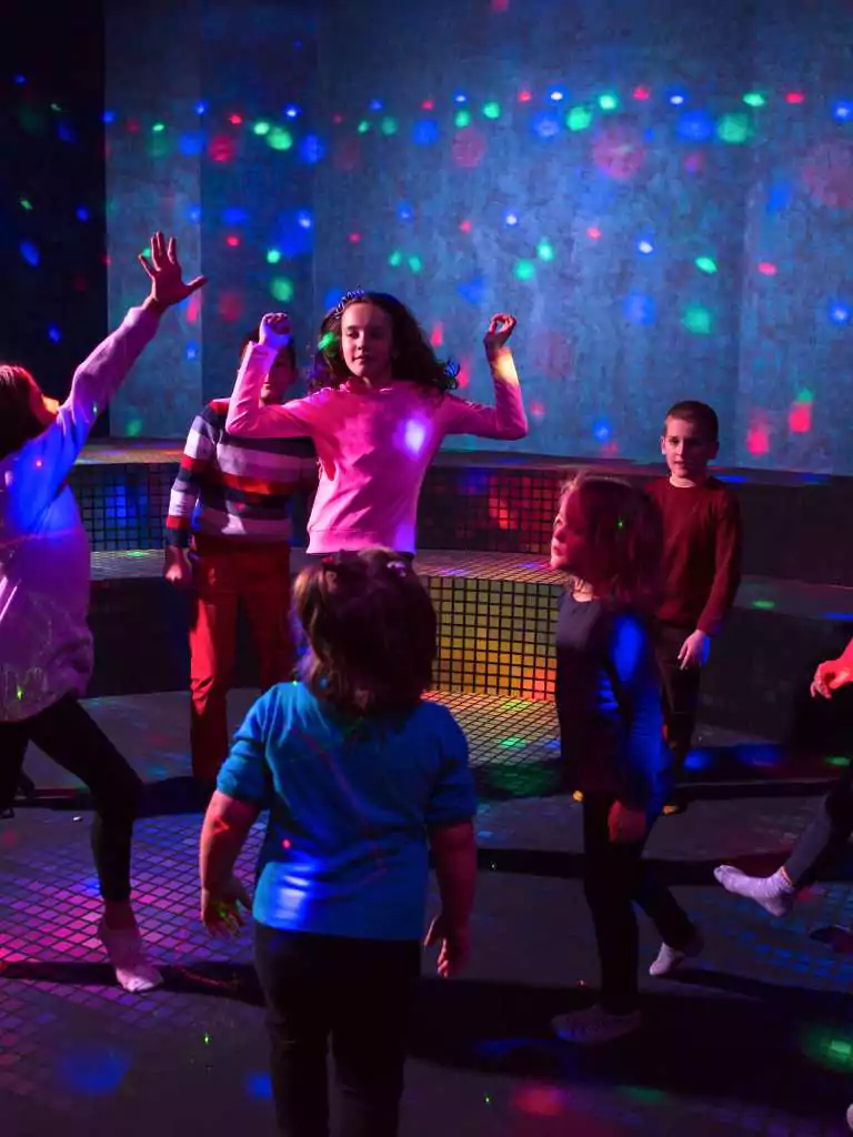 K-pop Dance Game Party