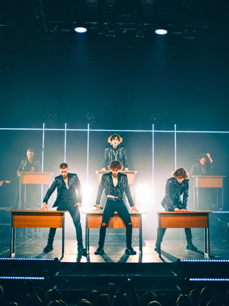 8. Le Sserafim’s “Antifragile” Futuristic Boldness