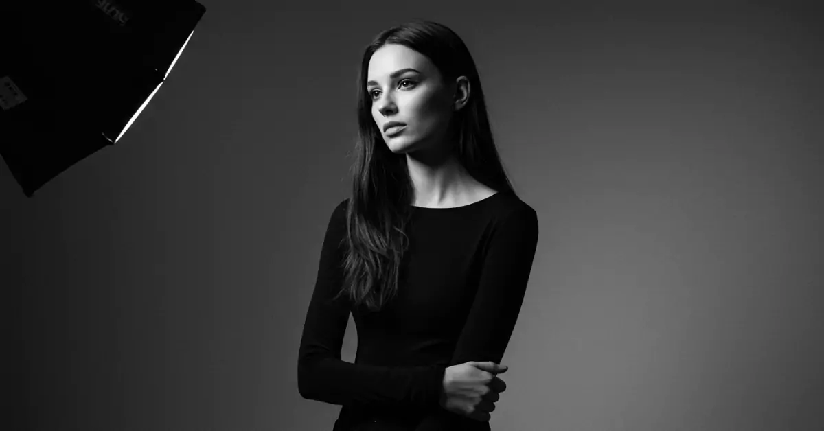 15 Monochrome Outfits That Instantly Elevate Your Style