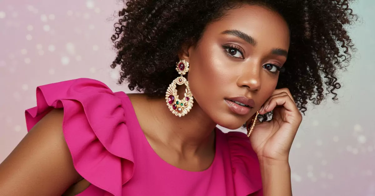 11 Bold Earrings That Make Every Look Iconic