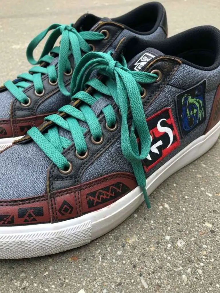 Adding fabricpatches & laces