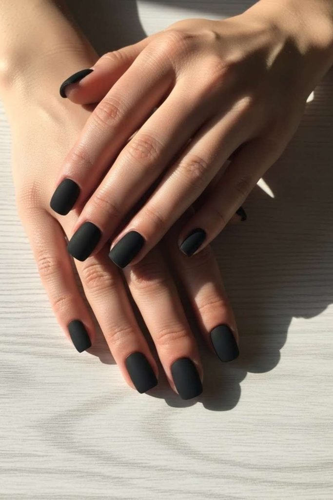  Classic Short Matte Black Nails