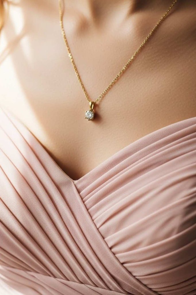 Delicate Pendant Necklace