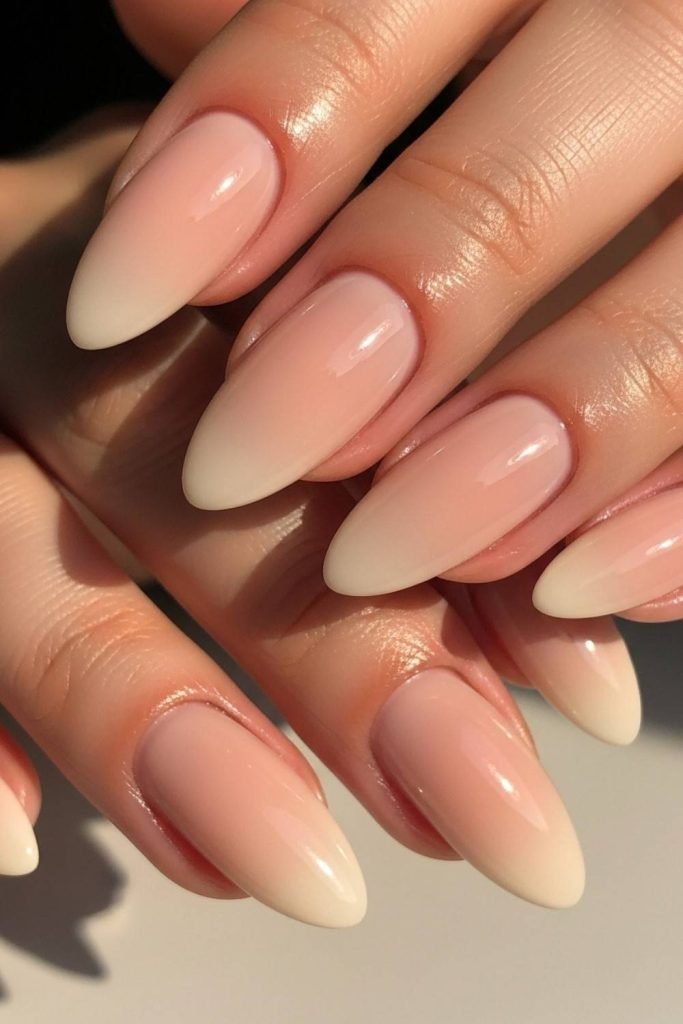 Soft Gradient Peach Nails